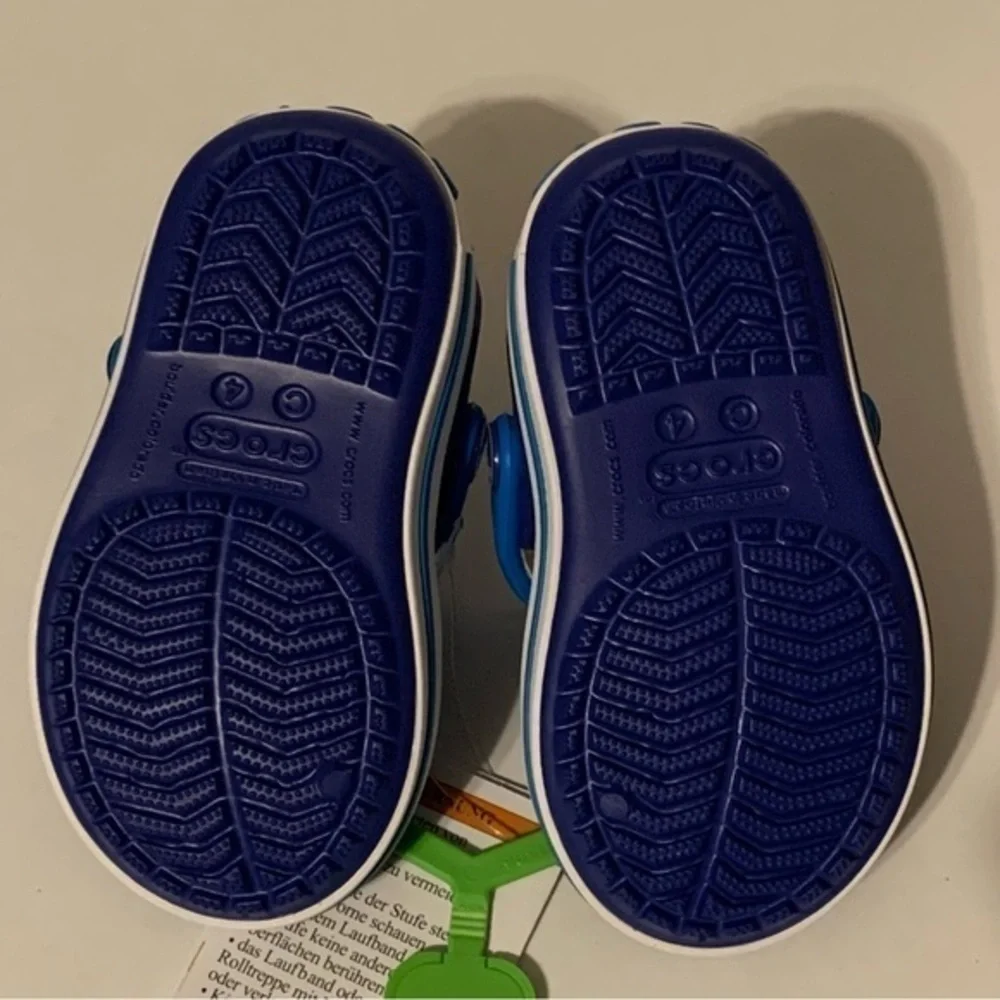 CROCS new tags